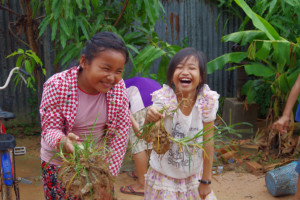カンボジアのシェムリアップのアンコールツリースクールでボランティア/夫婦で世界一周新婚旅行