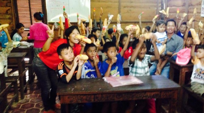 カンボジアからアンコールツリースクールの教師体験者の声